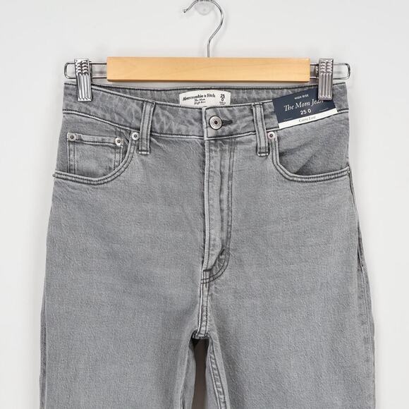 Abercrombie & Fitch Curve Love High Rise Mom Jean Grey Size 25 NWT - Picture 3 of 9